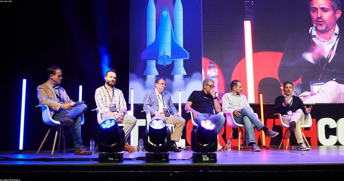 The Ethics of AI in Small Business Marketing